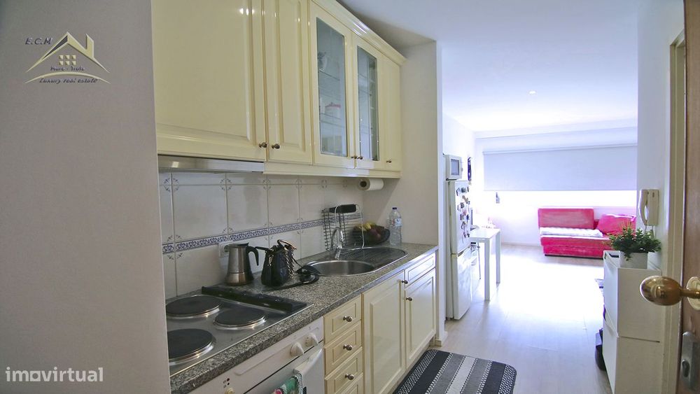 T0  Avenida Carlos de Oliveira Campos Frente ao ISMAI