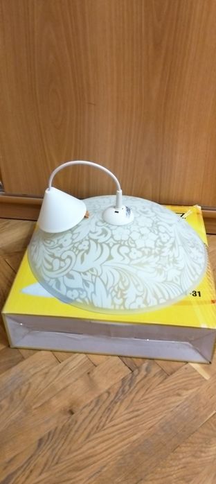 Люстра скляна, діаметр 40 см