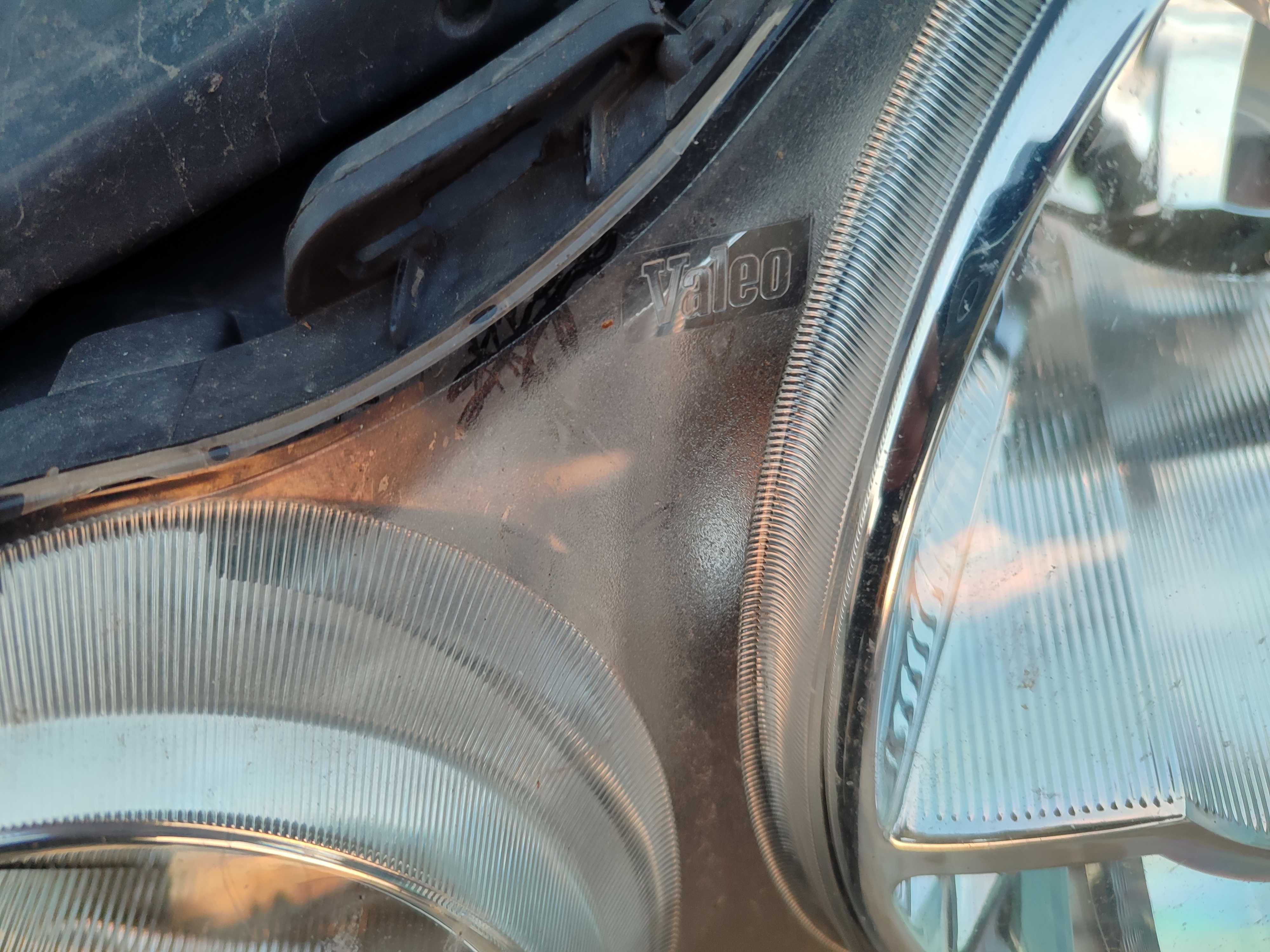 Komplet lamp przednich VW Polo 9N