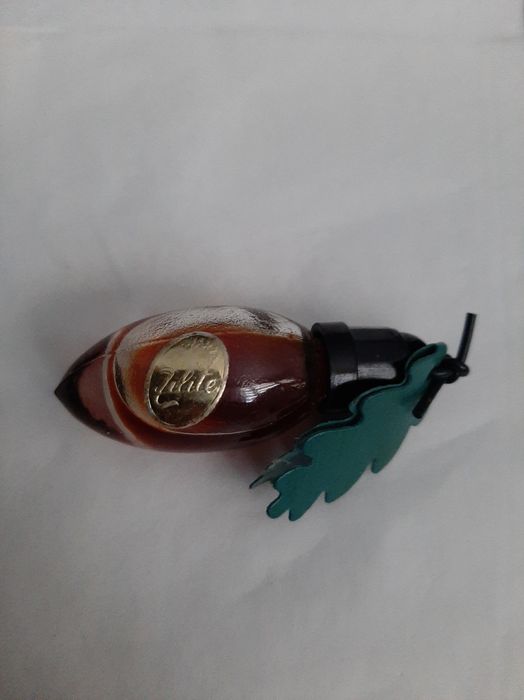 Buteleczka perfum z PRL-u