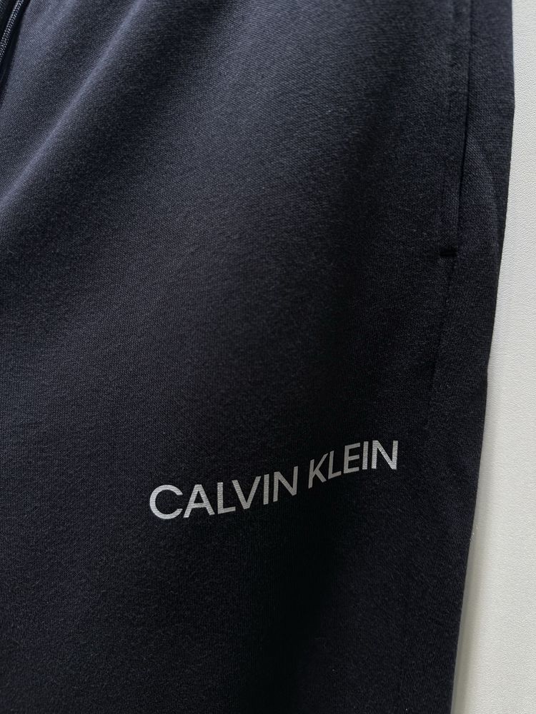Calvin Klein performace spodnie dresowe M 38 czarne sportowe joggery
