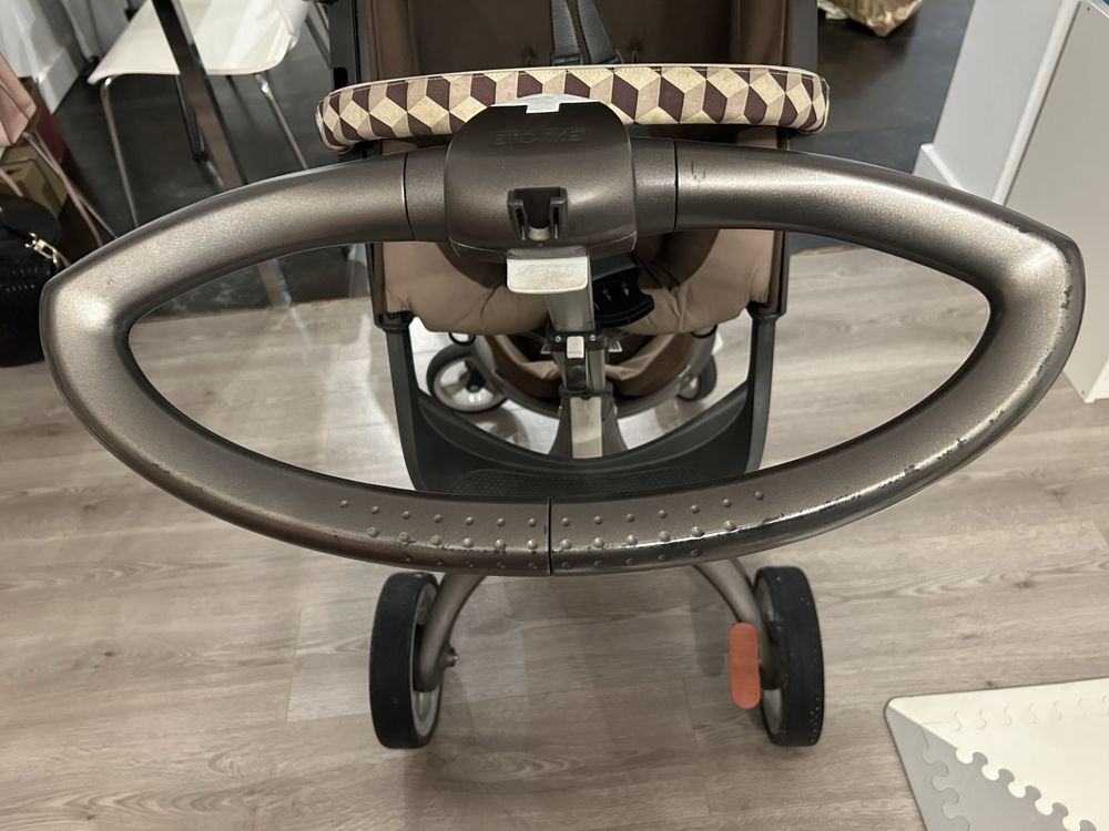 Wózek stokke xplory v4 2 in 1 gondola, siedzisko, wkldka dla niemowlak