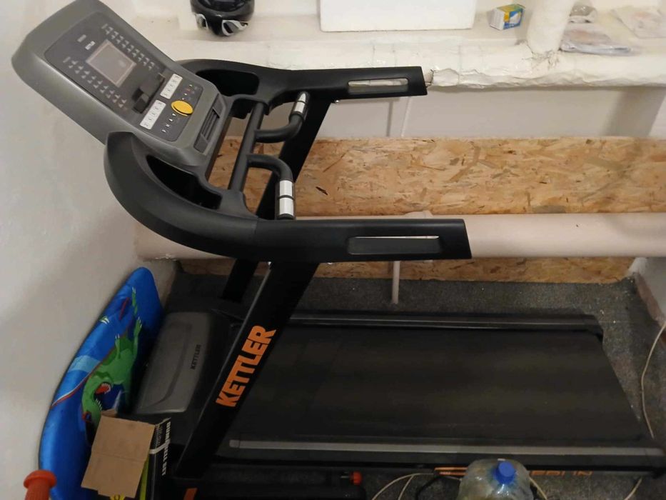 Bieżnia Kettler Berlin S1 i rower stacjonarny Kettler Giro S3