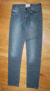 spodnie jeansowe 12-13 lat 146-152 cm Strefa Denim