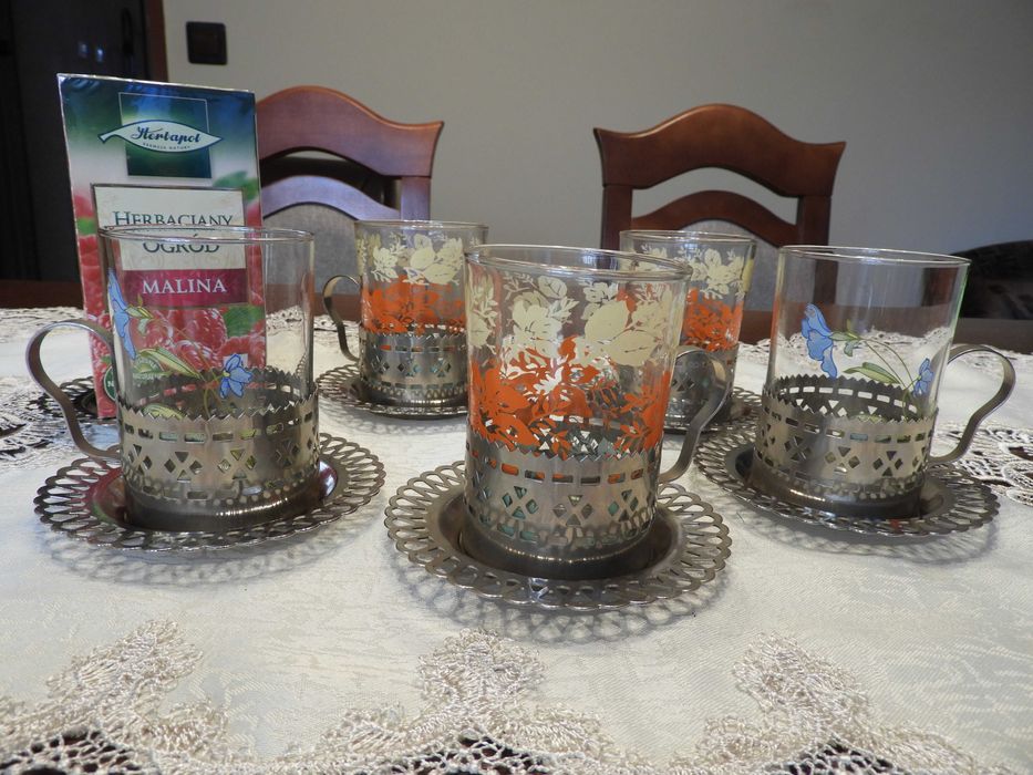 Szklanki z okresu PRL