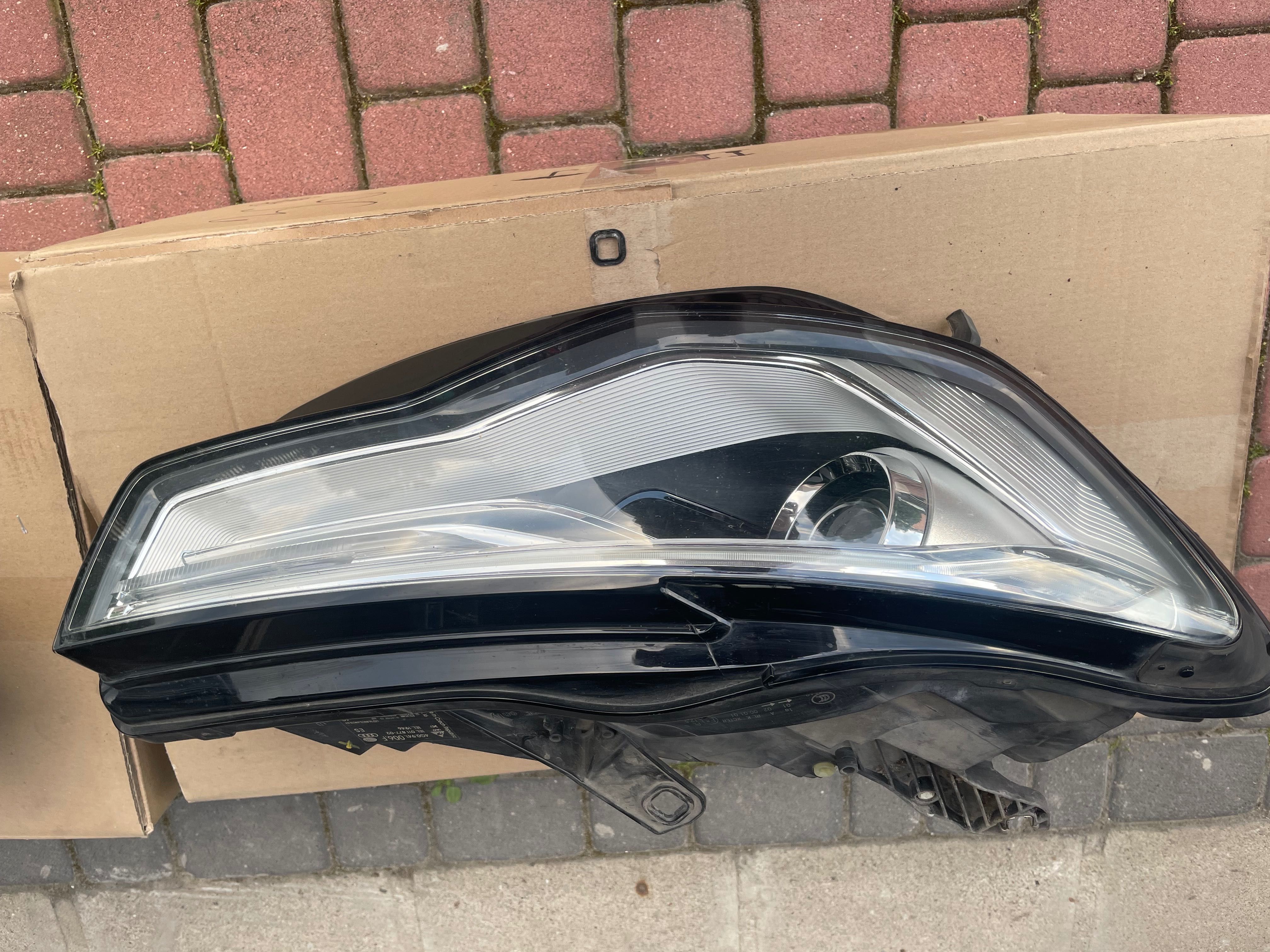 Lampy przód Audi A6 C7  super stan