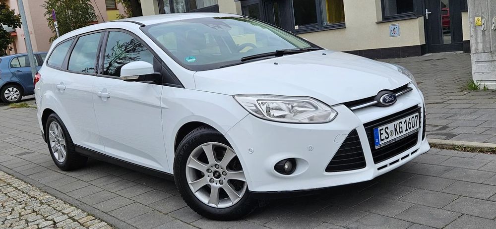 Ford Focus MKIII 2.0 TDCI 140KM TITANIUM, Navi_ ParkAssist_Klimatyzacja_Opłacony!