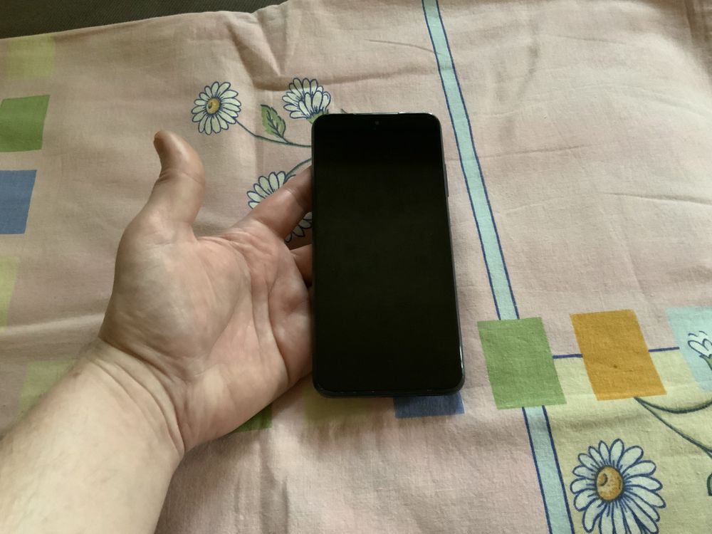 Xiaomi Redmi Note 10 5G. 4+2/64GB в отличном состоянии