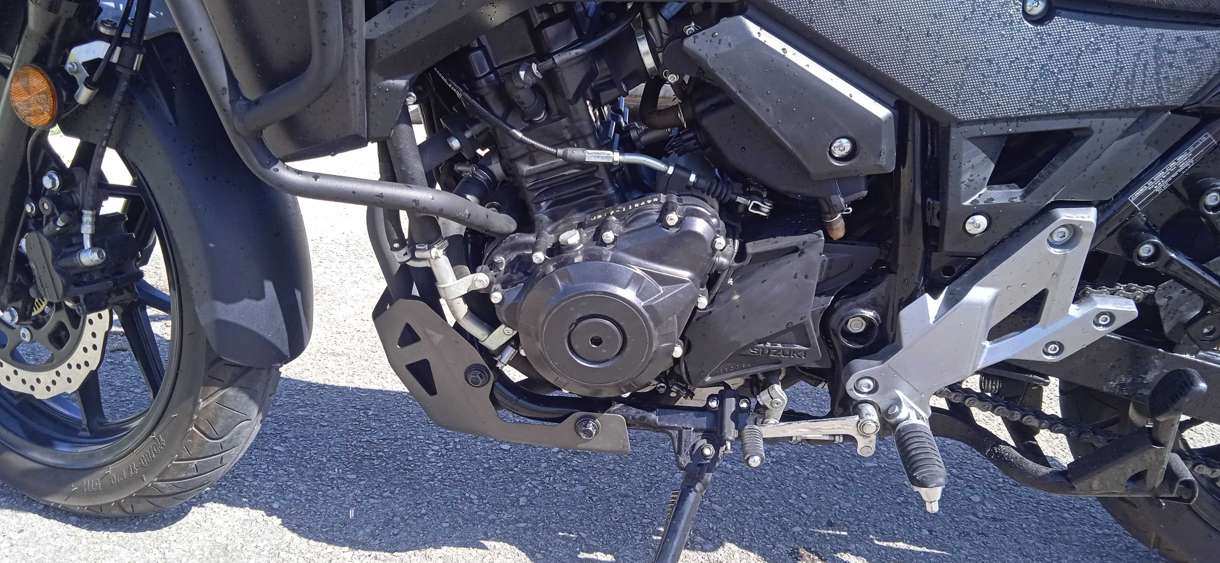 Suzuki V Strom 250. Ano 2020. 8.000kms