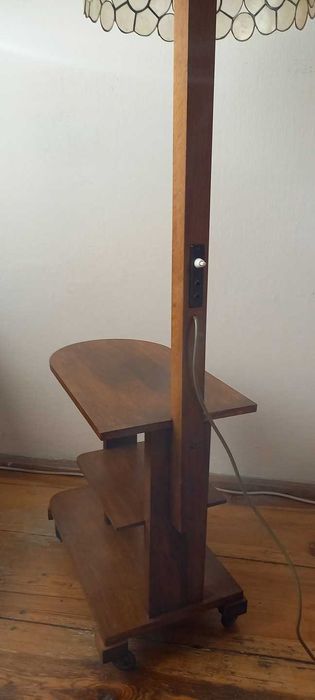Lampa podłogowa w stylu Art Deco - na kółkach