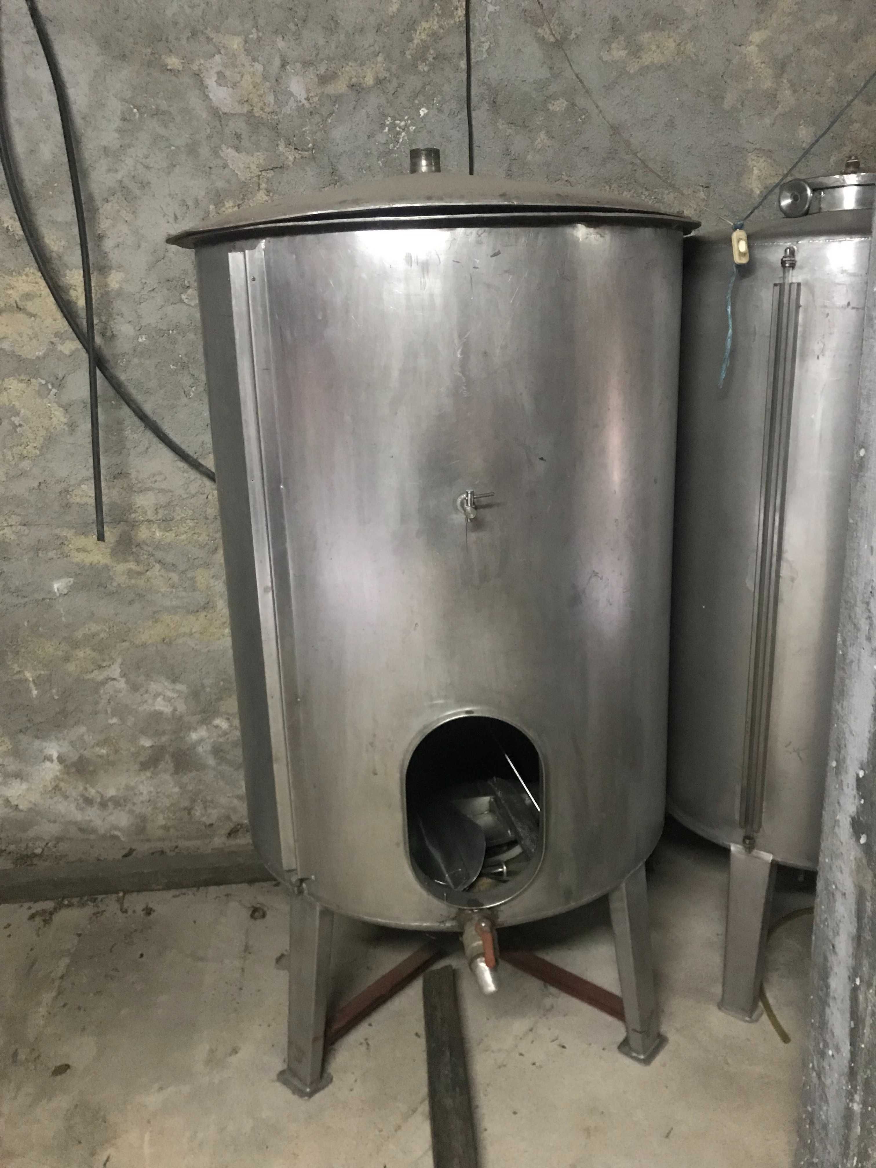 Cubas de Inox 340L, 664L e 1000L (separadas ou todas juntas)
