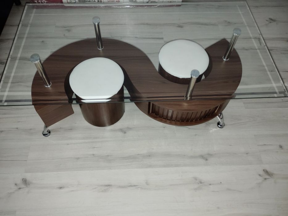 Piękna ława szklana.
Cena 500 zł