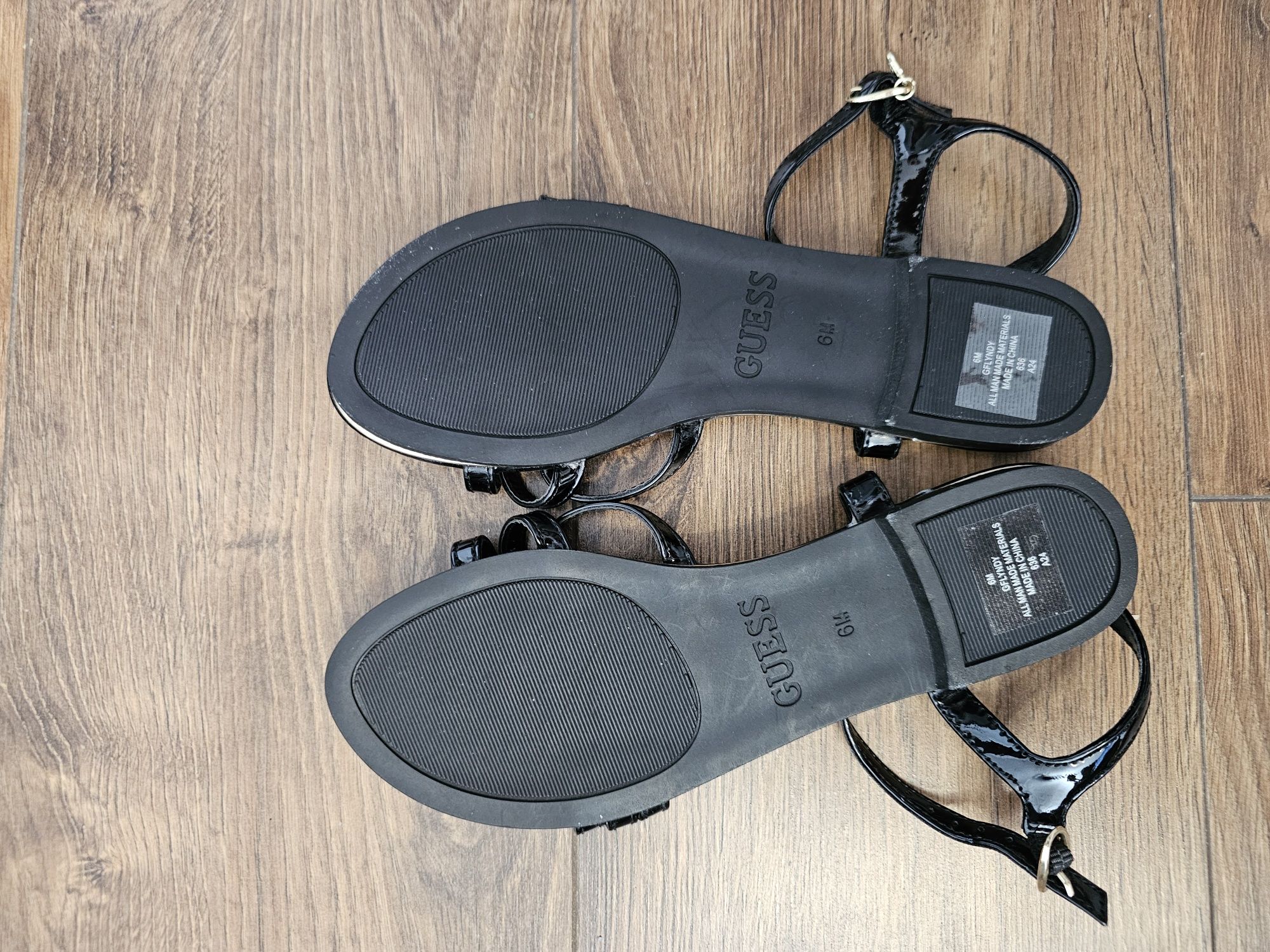 Босоножкі Guess нові, оригінал