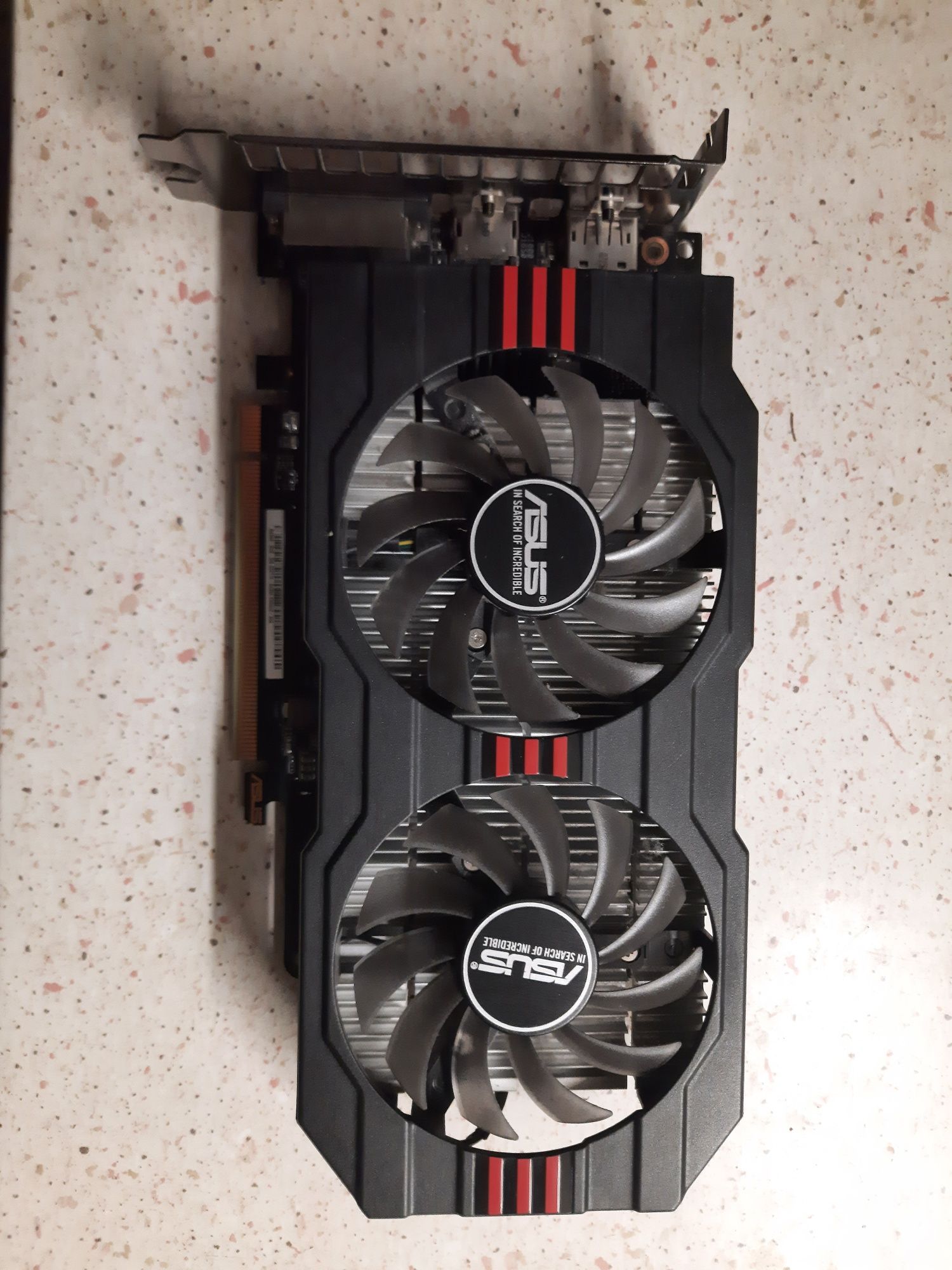 Видеокарта ASUS Radeon RX 560 2GB DDR5