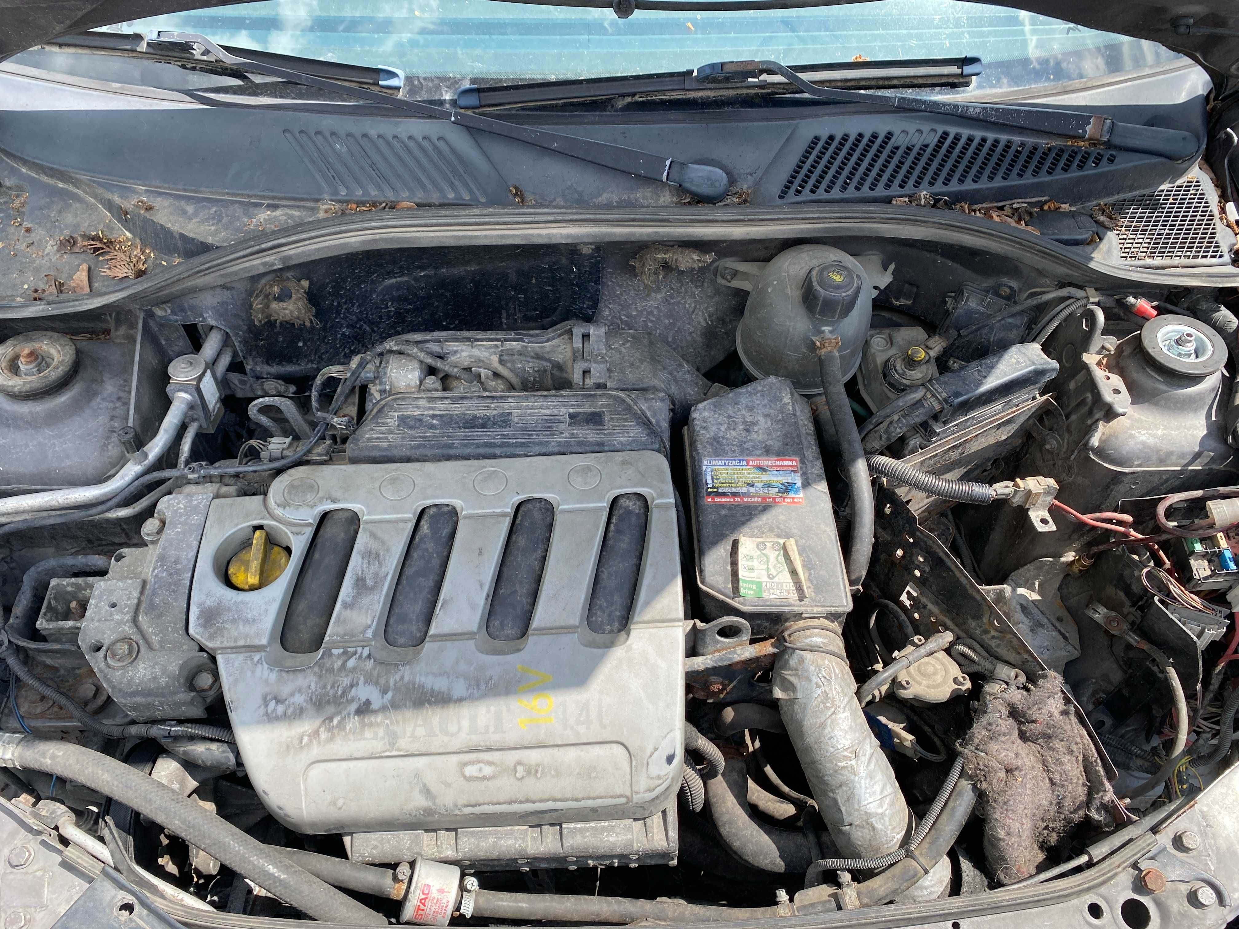 2002 Renault Clio 1.4b wszystkie części