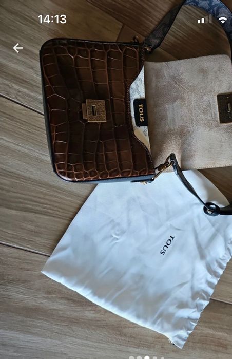 Listonoszka skórzana Tous