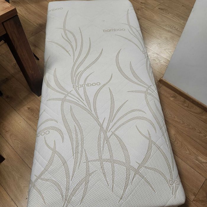Materac  90x200 cm