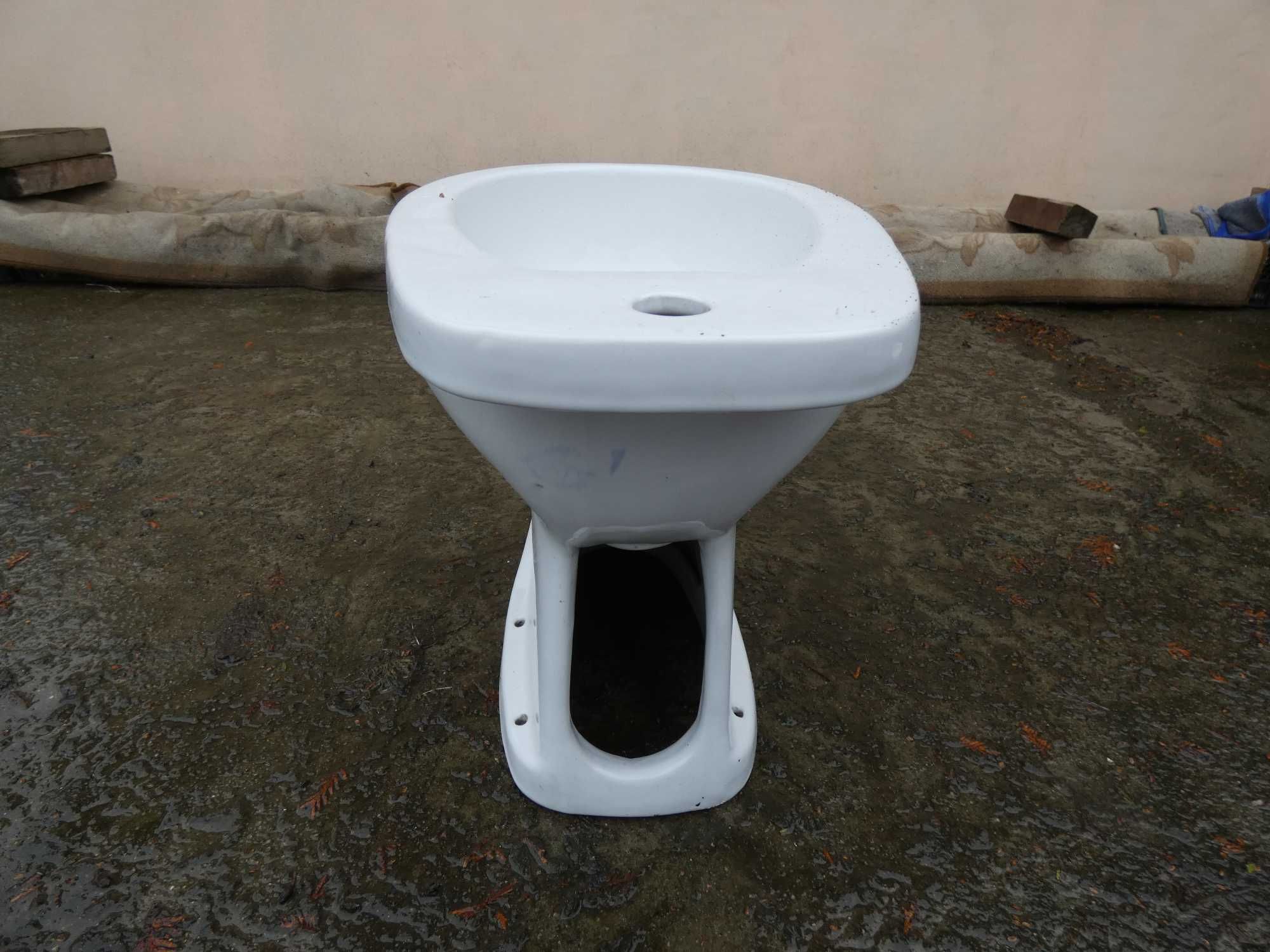 misa porcelanowa / bidet