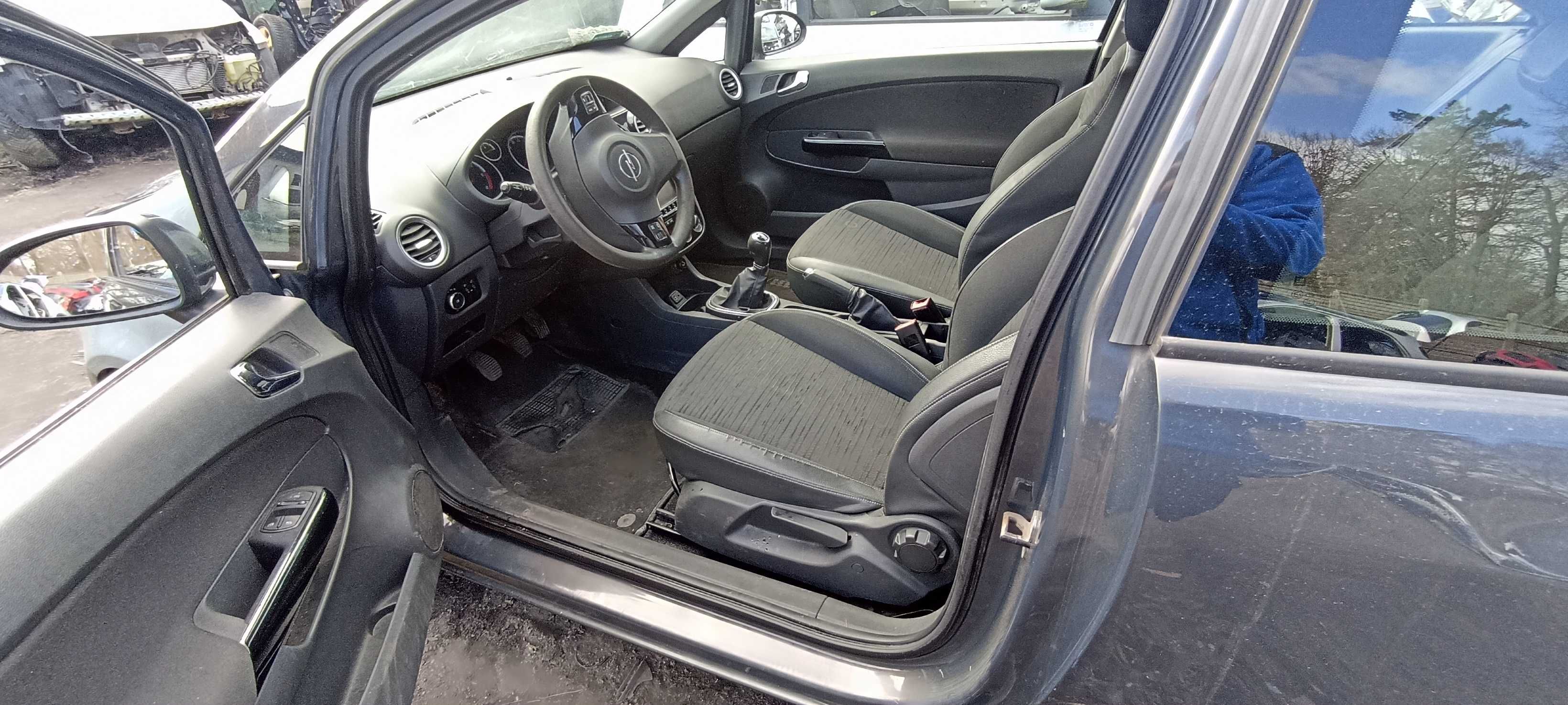 deska kokpit pasy sensor airbag opel corsa d lift