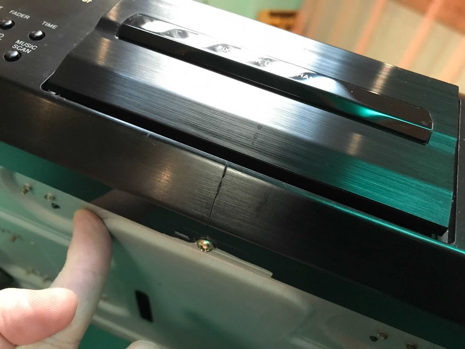 Sony CDP XE700 TC-204SD