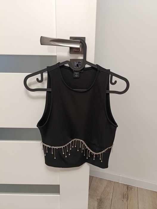 Crop top damski New Yorker S z ozdobnym paskiem