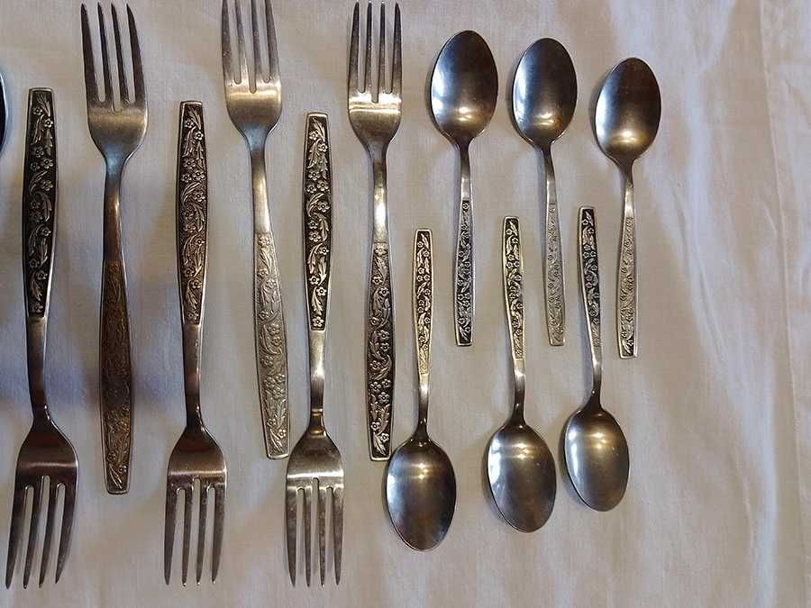 Набор ложки , вилки , чайные ложки