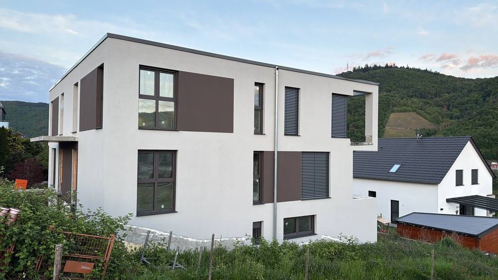 Будівництво будинків під ключ | DOMiQ