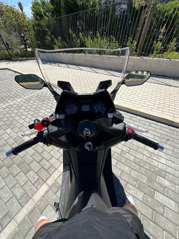 Cruisym 300 Sym .