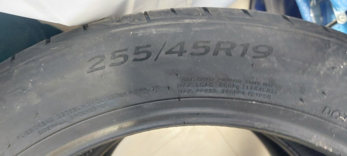 Hankook Ventus S1 evo3 ev 255/45 R19 100T