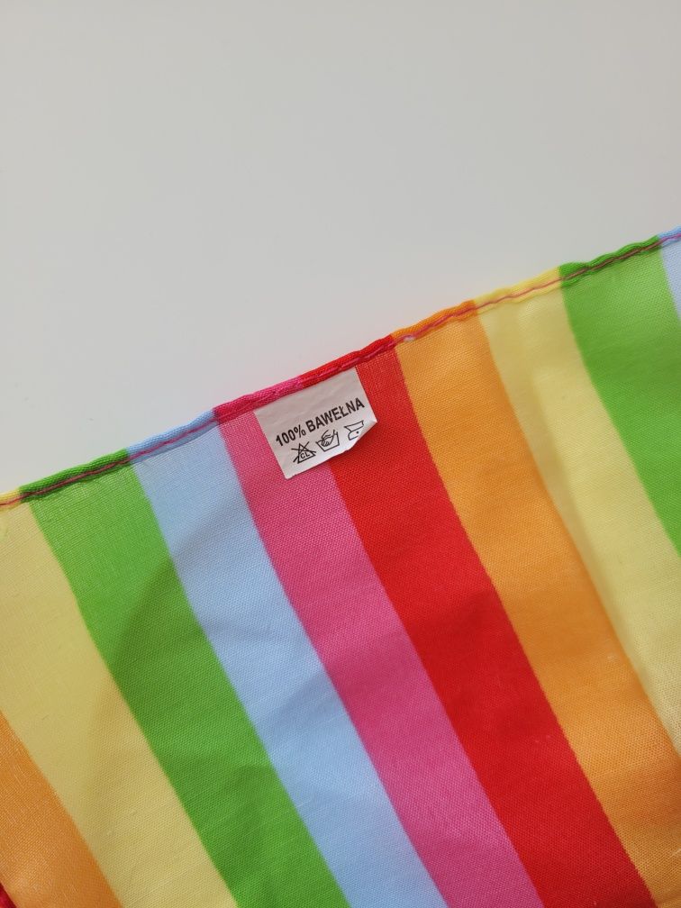 Kolorowe tęczowe chustki