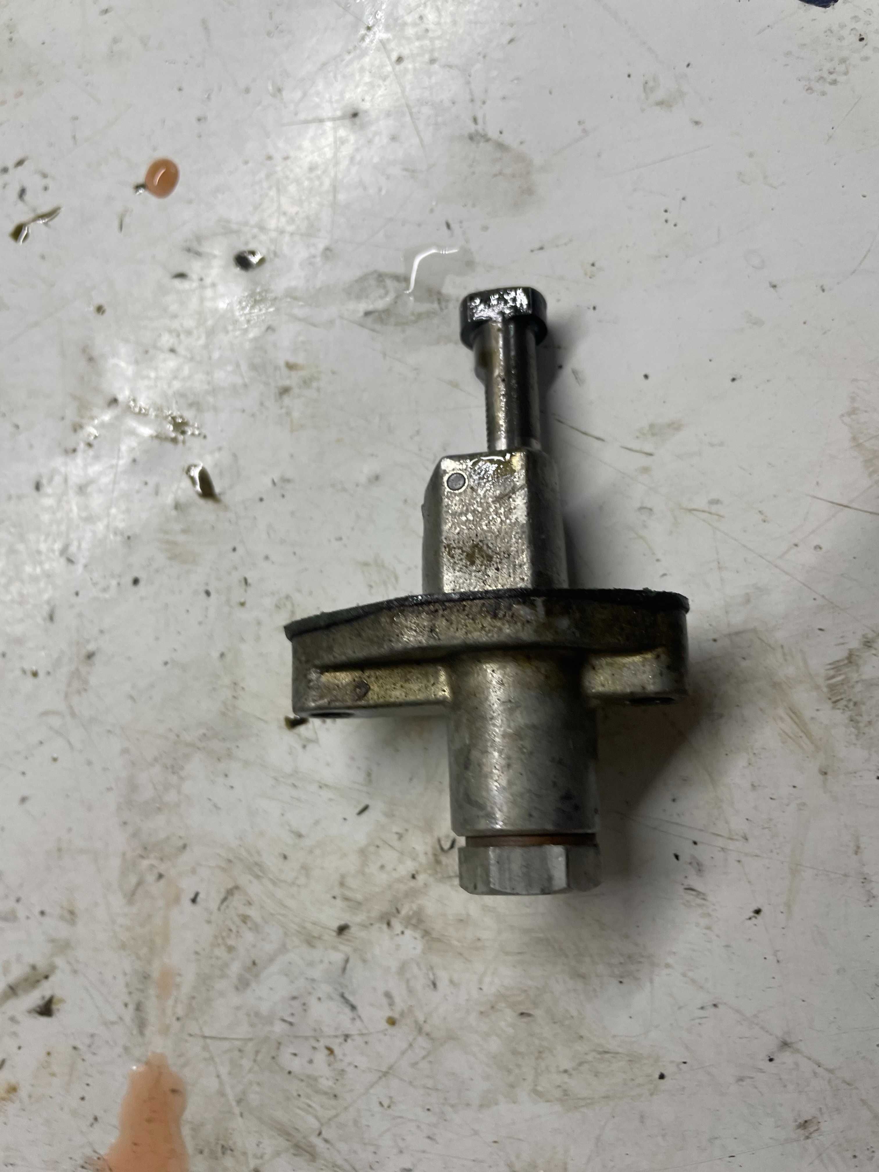 Ktm lc4 620 napinacz łańcuszka rozrządu