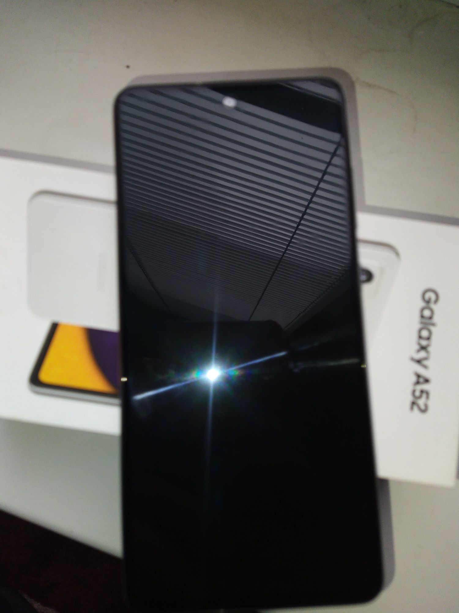 Samsung A52 смартфон