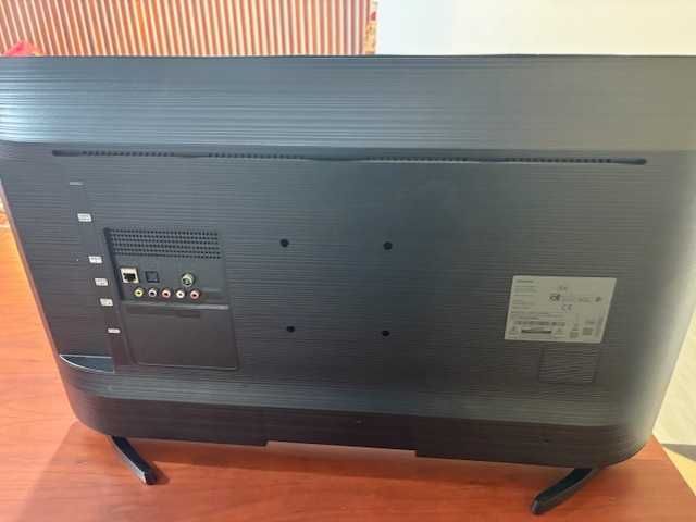 Tv Samsung - Avariada, não liga