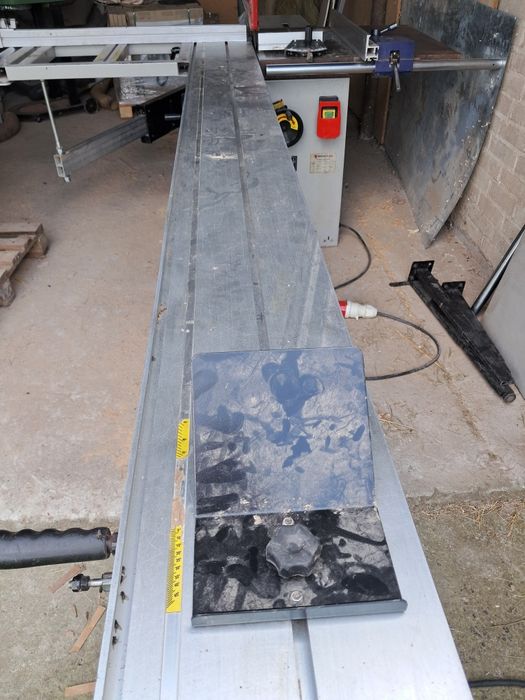 Piła formatowa z podcinakiem wózek 320cm.