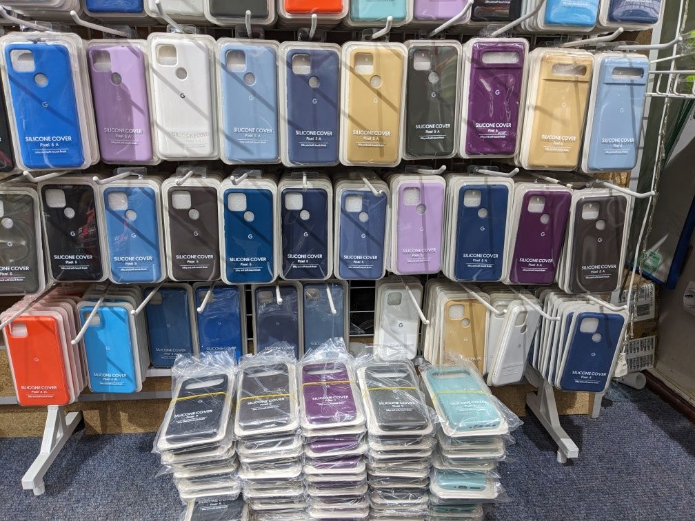 Продам Новий чохол silicone cover на Google Pixel.