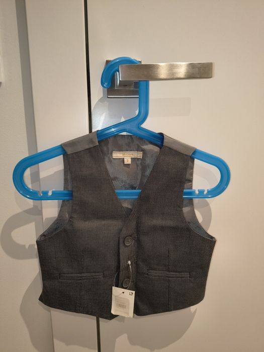 Szara elegancka kamizelka dla chłopca John Lewis rozmiar 92 na 2 lata