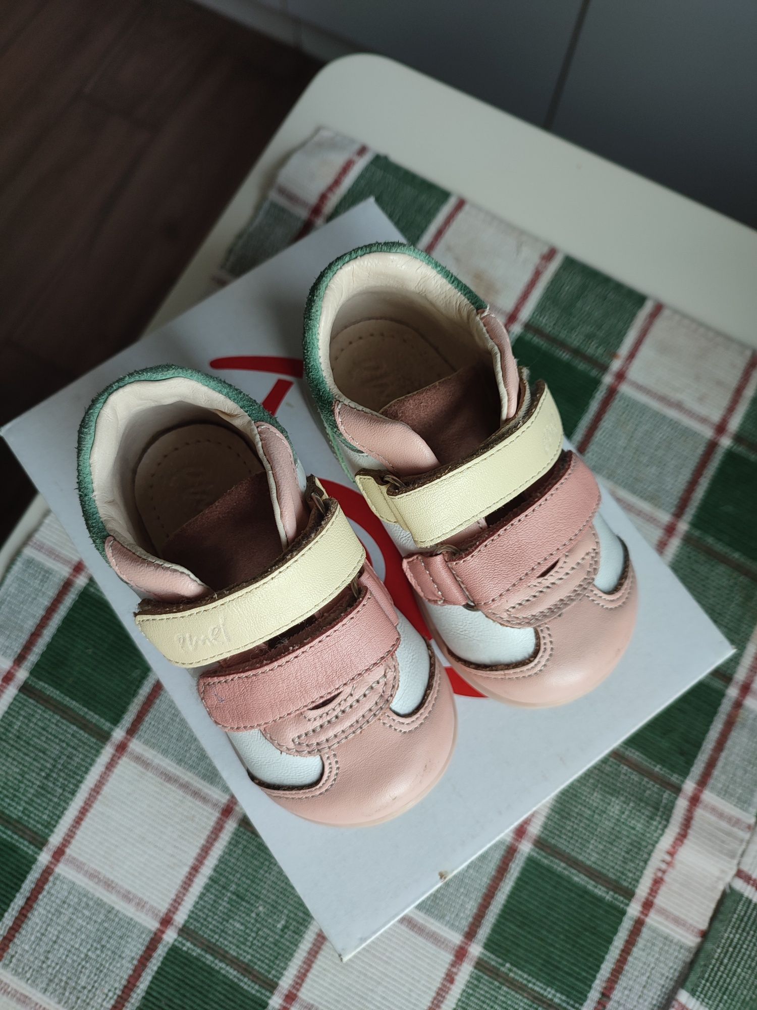Buty Emel dla dziewczynki