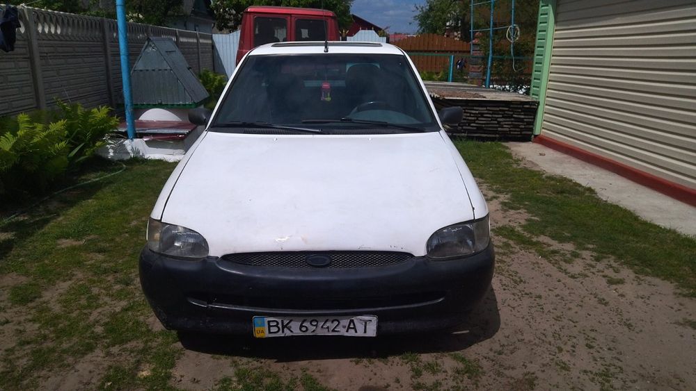 Продам Форда Ескорт