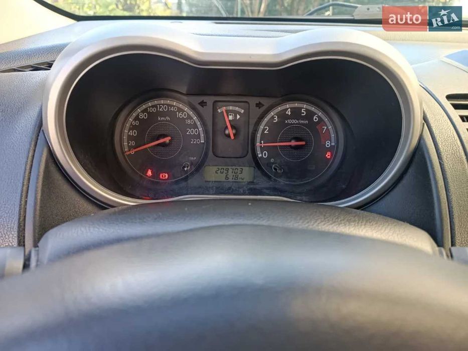 Nissan Note автомобіль 2006