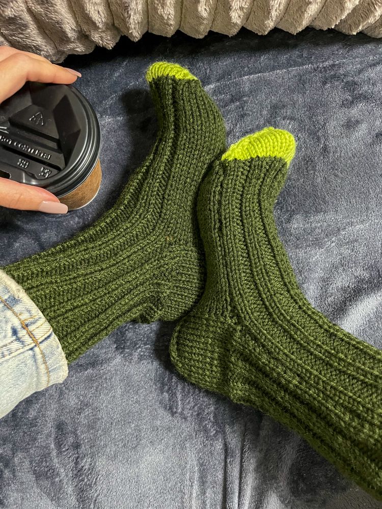 Гетри та шкарпетки ручної роботи з узором
