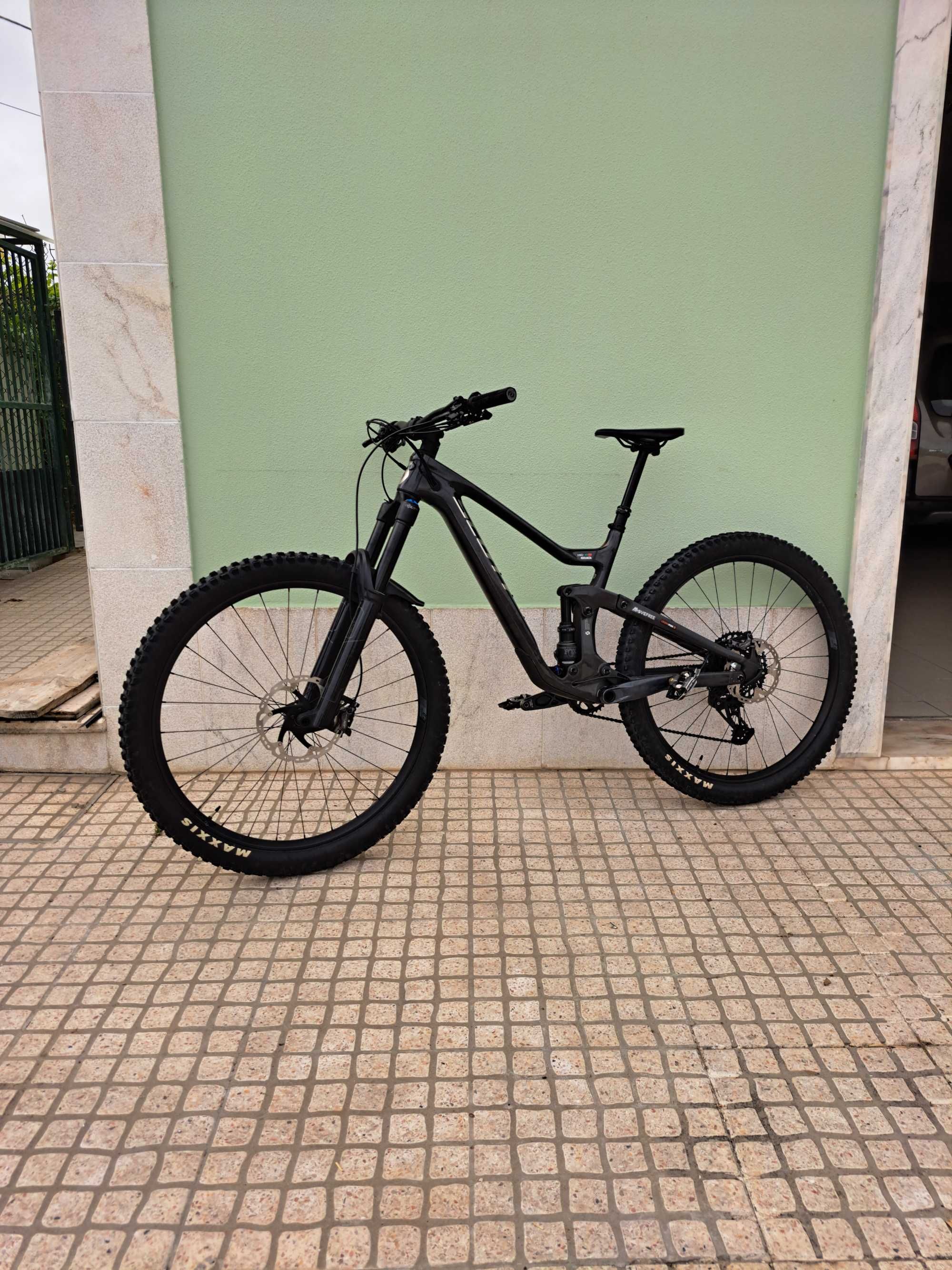 Bicicleta Enduro Ransom 910 de 2022