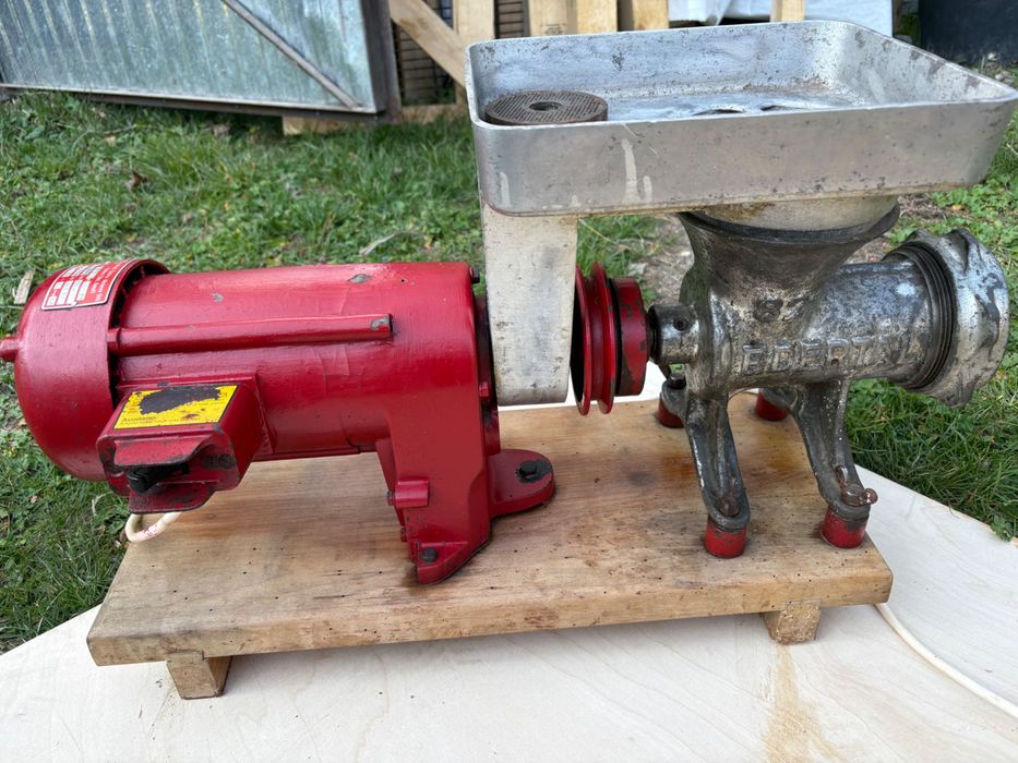 Maszyna do mielenia miesa( wilk)