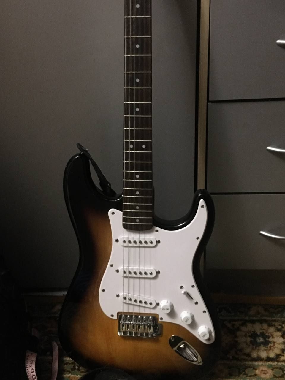 гітара Fender  Squier BULLET Stratocaster