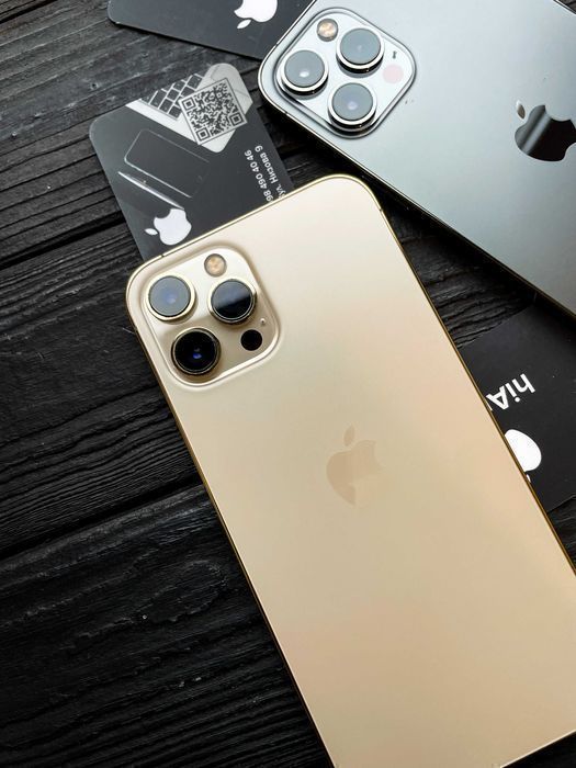 iPhone 12 Pro Max 256 Graphite/Gold Neverlock 540$