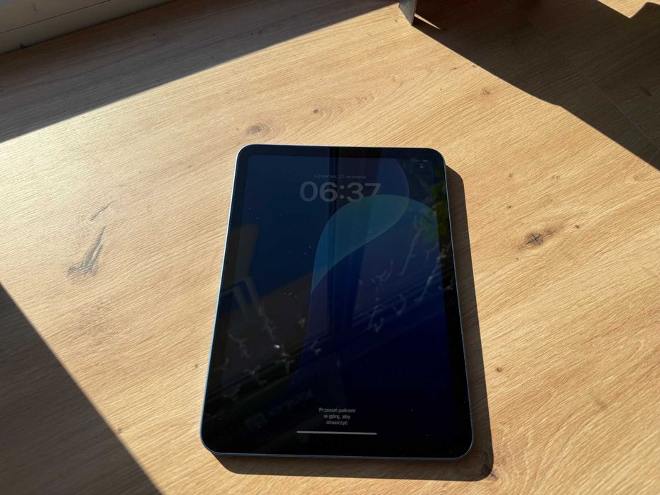 Tablet Apple iPad 11. gen – 256GB Wi-Fi / bateria 100%  + GW 12 msc