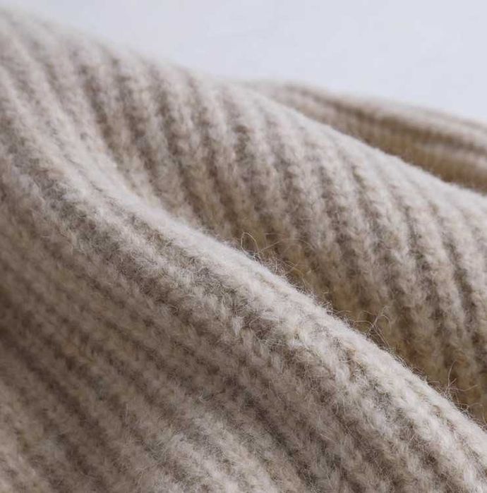 Теплий м'який пуловер ZARA