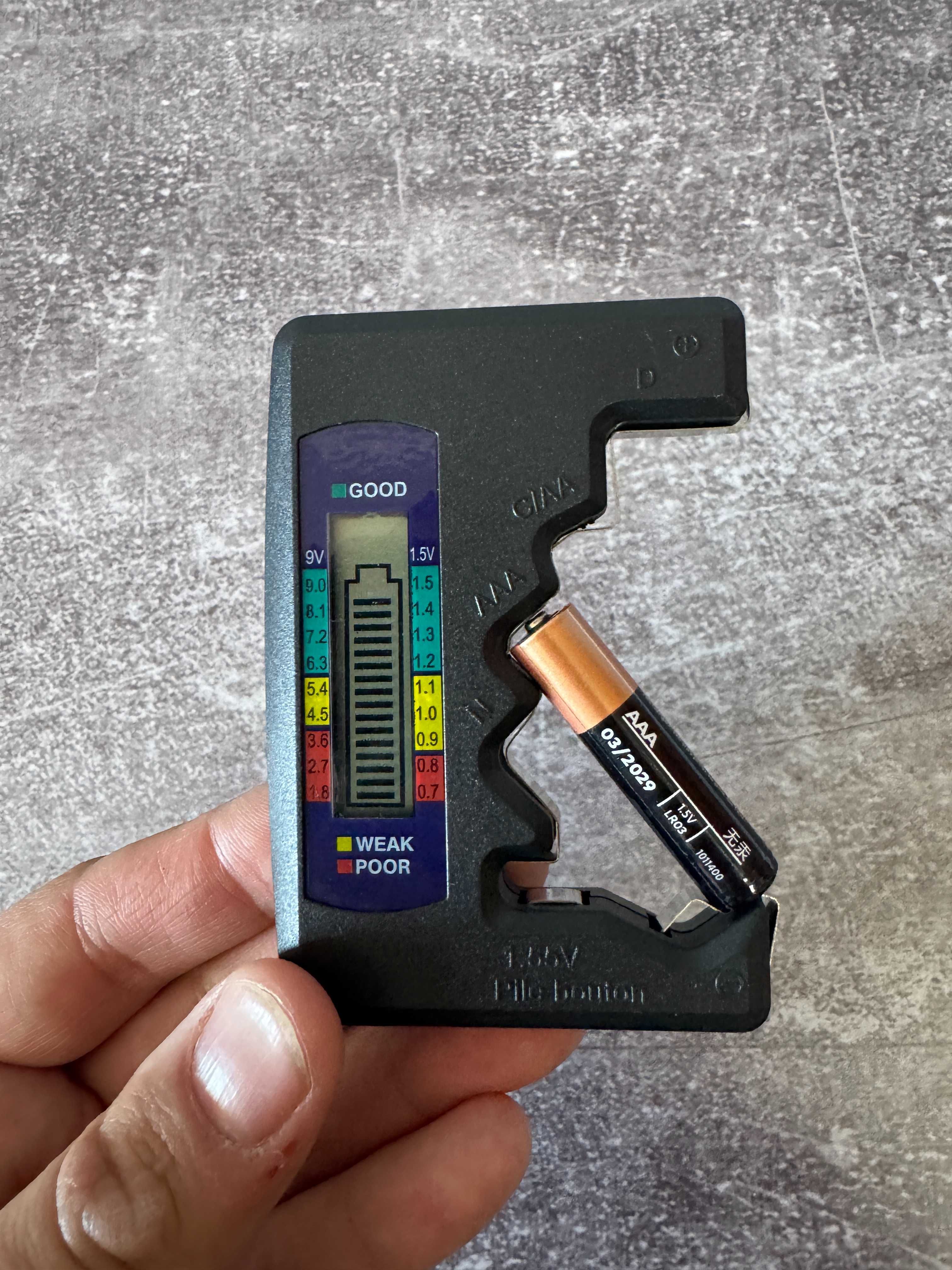 Тестер батареек LCD BATTERY TESTER, AA, AAA, 9 В, R14, R20,CR,LR