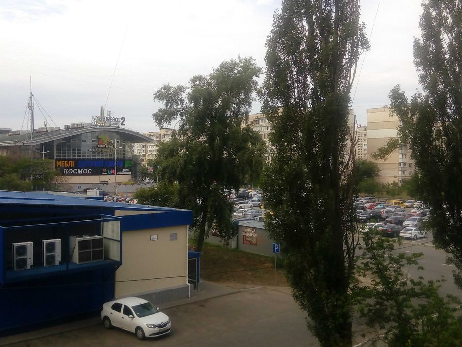 Посуточно. Оболонь. м."Героев Днепра". ТЦ "Оазис". "Дрим-Таун" 1-мин.