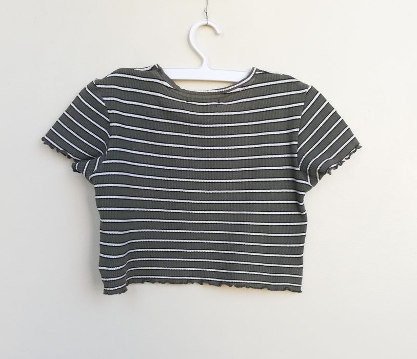 TOP verde - marca Pull&Bear - T. L