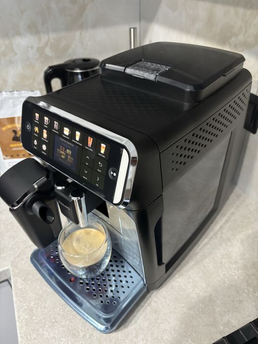 Кавоварка philips late go 5500